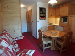 Appartement 2 pièces rénové, 4 pers, 24m², expo sud, ski aux pieds - Les Menuires, quartier des Bruyères - FR-1-178-29